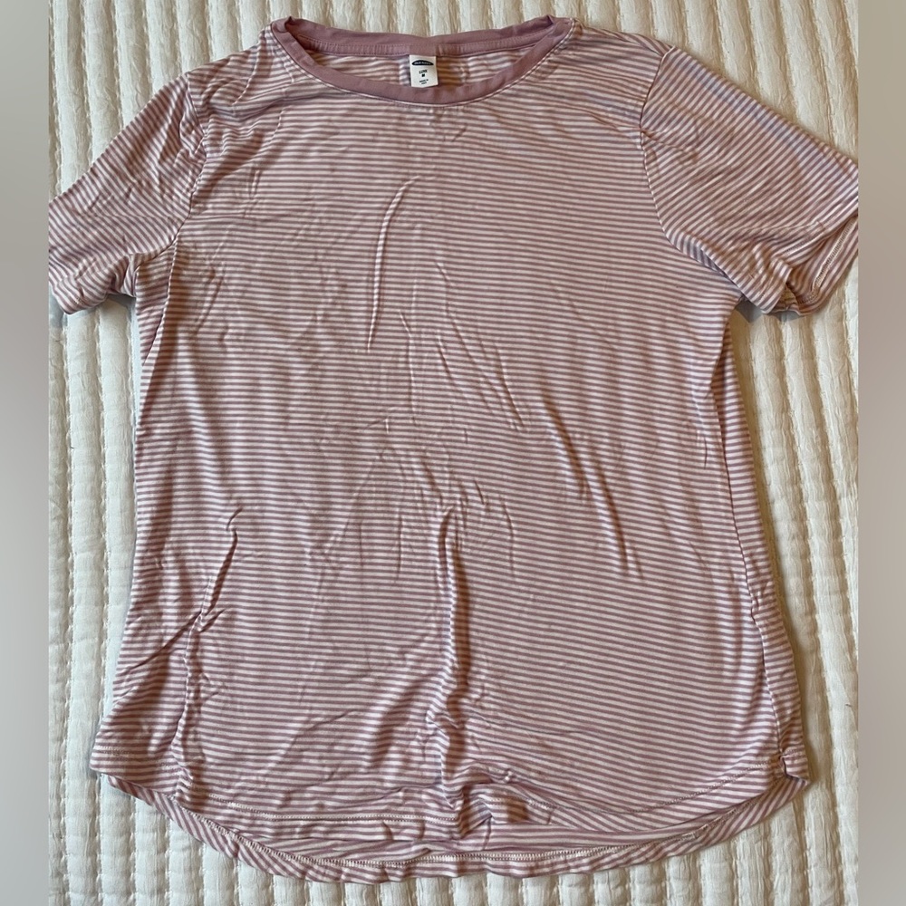 Old Navy T-Shirt